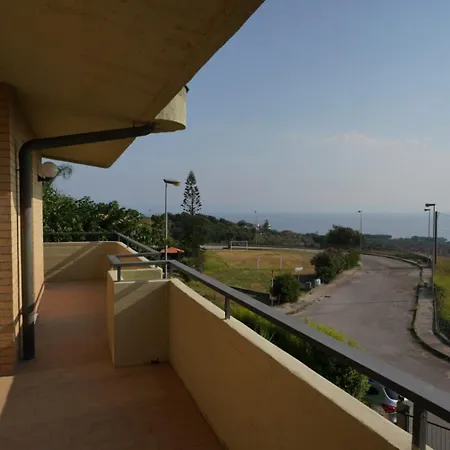 Apogeo, Entire House - Lamezia International Airport Holiday home Gizzeria