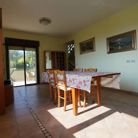 Apogeo, Entire House - Lamezia International Airport Casa vacanze *