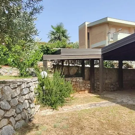 Holiday home Apogeo, Entire House - Lamezia International Airport