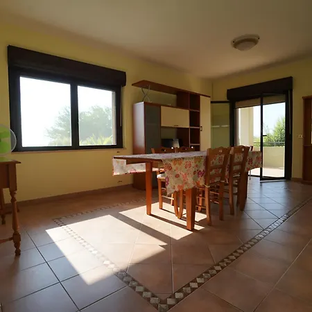 Holiday home Apogeo, Entire House - Lamezia International Airport
