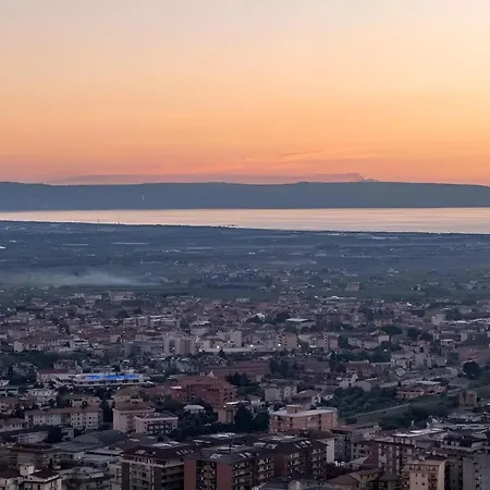 Apogeo, Entire House - Lamezia International Airport Holiday home Gizzeria
